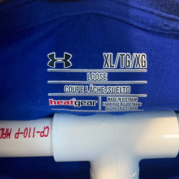 UnderArmor large loose - Picture 4 of 4